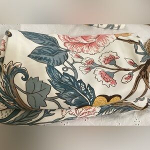 2 Curtains Panels Floral Pattern